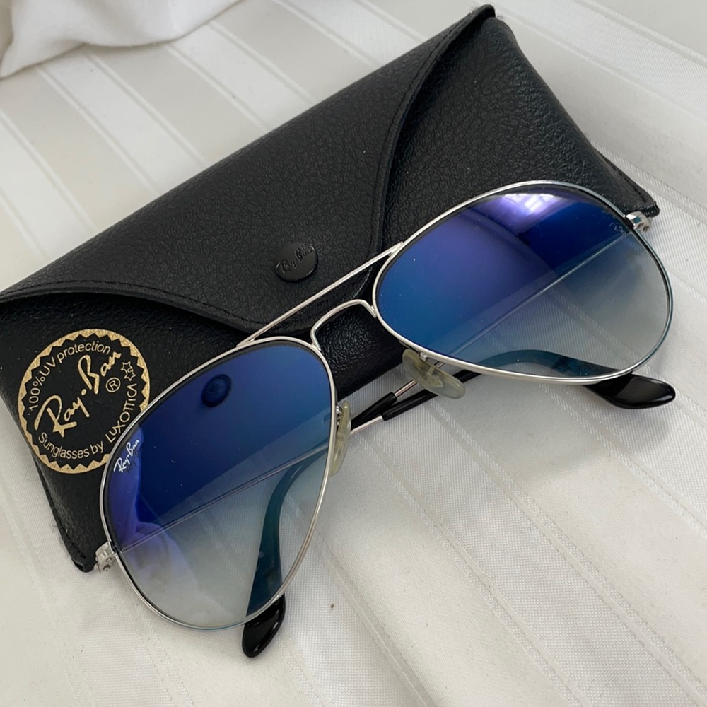 Ray-ban aviator sunglasses